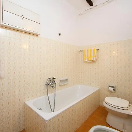 L'anticiana - Two Bedroom Hotel Lucca